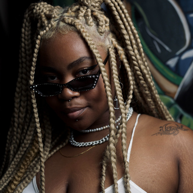 Stefania Leonel – Não Precisava