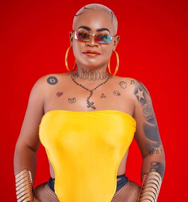 Flor de Raíz – Avião (feat. Yuppie Supremo & BakaBaki) [Prod. Latino Records]