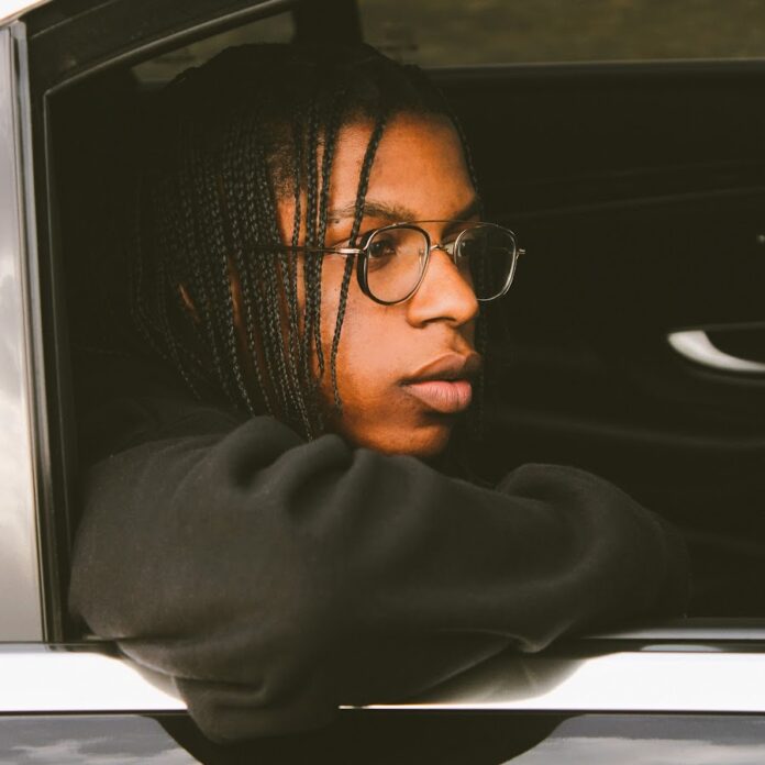 Wizy – Mal Habituado (feat. CBG & HellyBoy) [BAIXAR RAP]