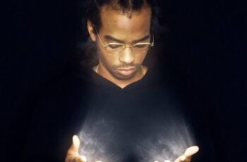 Emana Cheezy – Emoções [Baixar 2023]