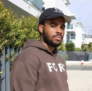 Emana Cheezy & Eliel Prince - Som do Perigo [Baixar RnB]