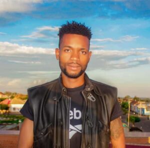 Aureo Cupeia - Hey Girl