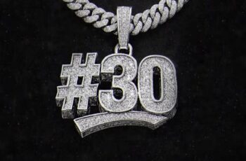 Monique30 – TRIPLO (feat. Evas) (RAP) 2026